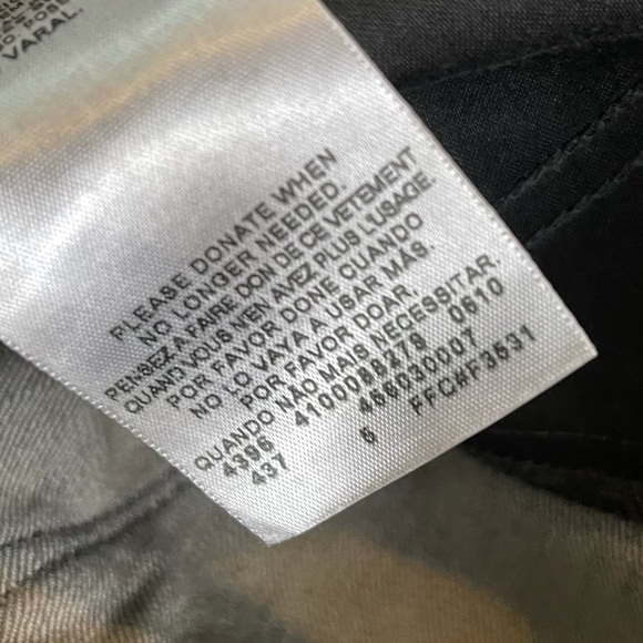 Levi’s 603 Vintage 90’s Dead Stock Jeans - Picture 9 of 11